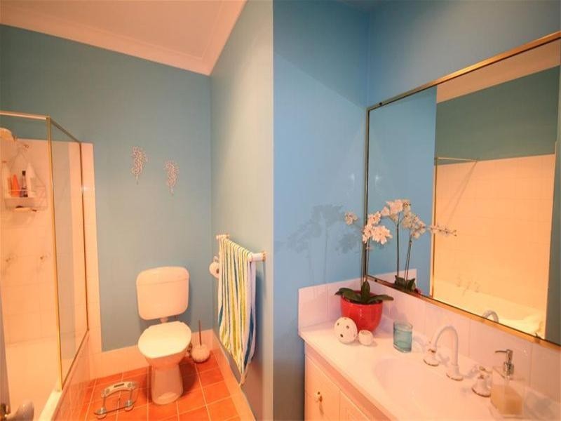 32 Garden Grove Parade, Adamstown Heights NSW 2289