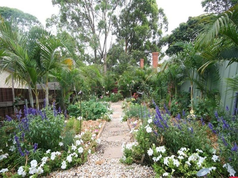 32 Garden Grove Parade, Adamstown Heights NSW 2289