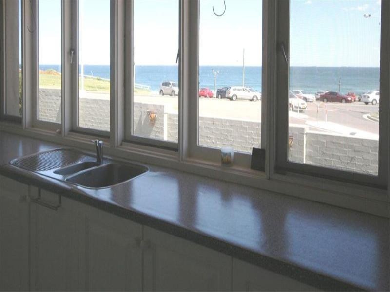 2 Bar Beach Avenue, Bar Beach NSW 2300