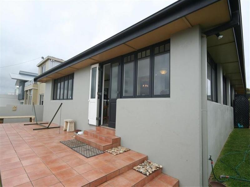 2 Bar Beach Avenue, Bar Beach NSW 2300