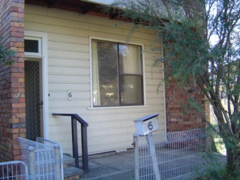 6 Devon Street, Hamilton NSW 2303