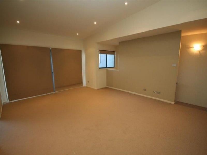 8/41 Charles Street, Warners Bay NSW 2282