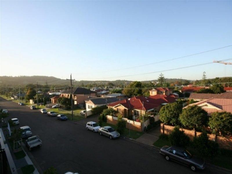 8/41 Charles Street, Warners Bay NSW 2282