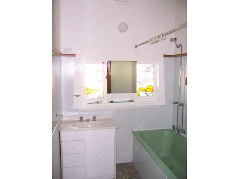 10 Bridge Street, Hamilton NSW 2303