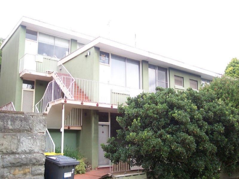 7/4 Hillview Crescent, Newcastle NSW 2300