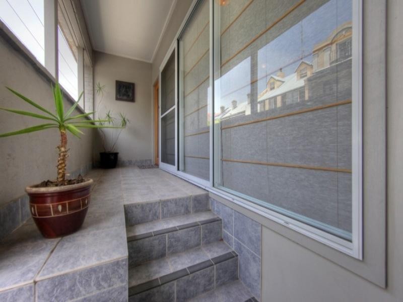 1/22 Gibson Street, Newcastle NSW 2300