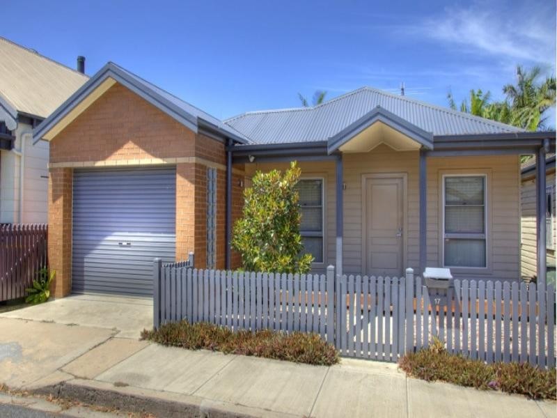 17 Union Street, Tighes Hill NSW 2297