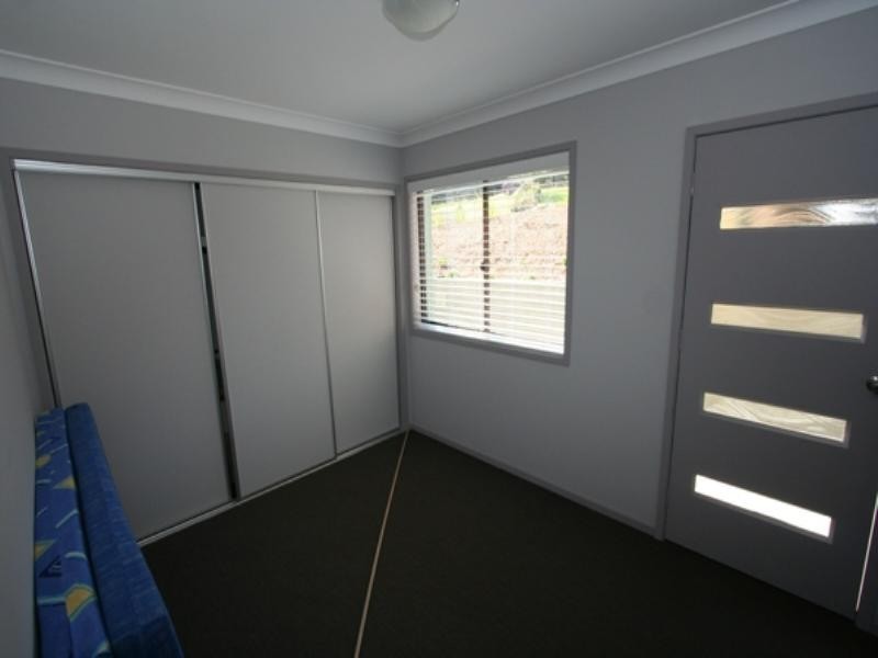 11 Winterlake Drive, Warners Bay NSW 2282