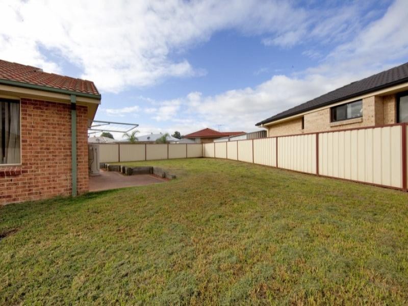7 Karneen Avenue, Maryland NSW 2287