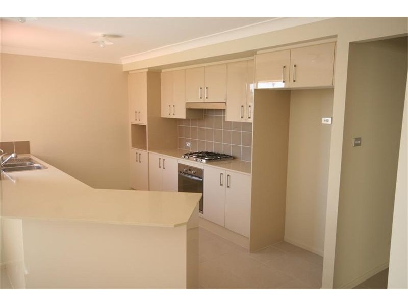 98 Woodstock Street, Mayfield NSW 2304