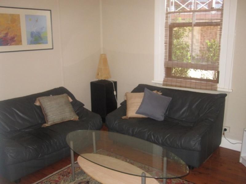 21 Hillcrest Road, Merewether NSW 2291