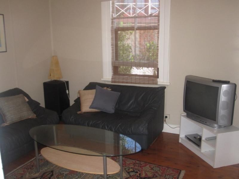 21 Hillcrest Road, Merewether NSW 2291