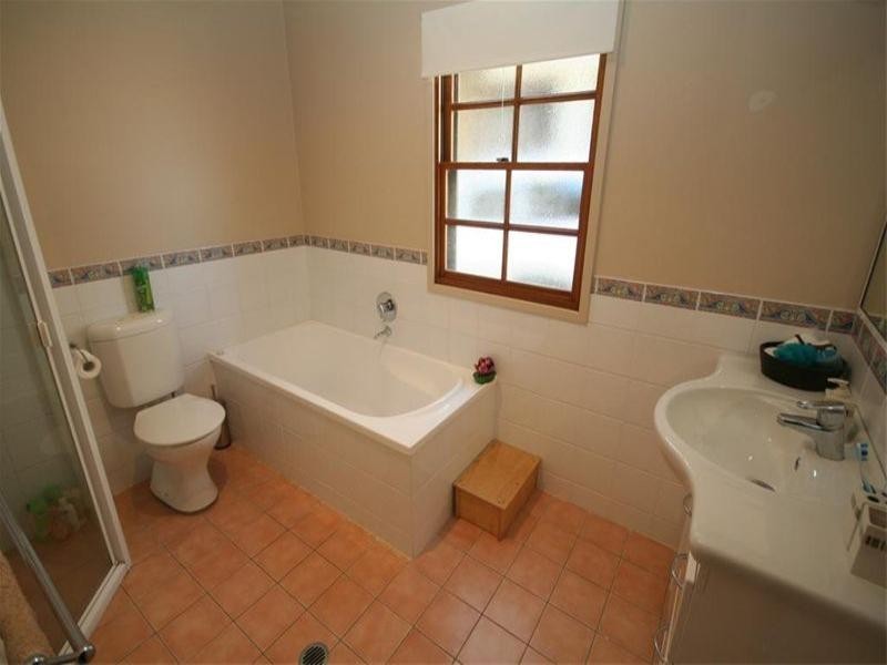 79 Ross Street, Belmont NSW 2280