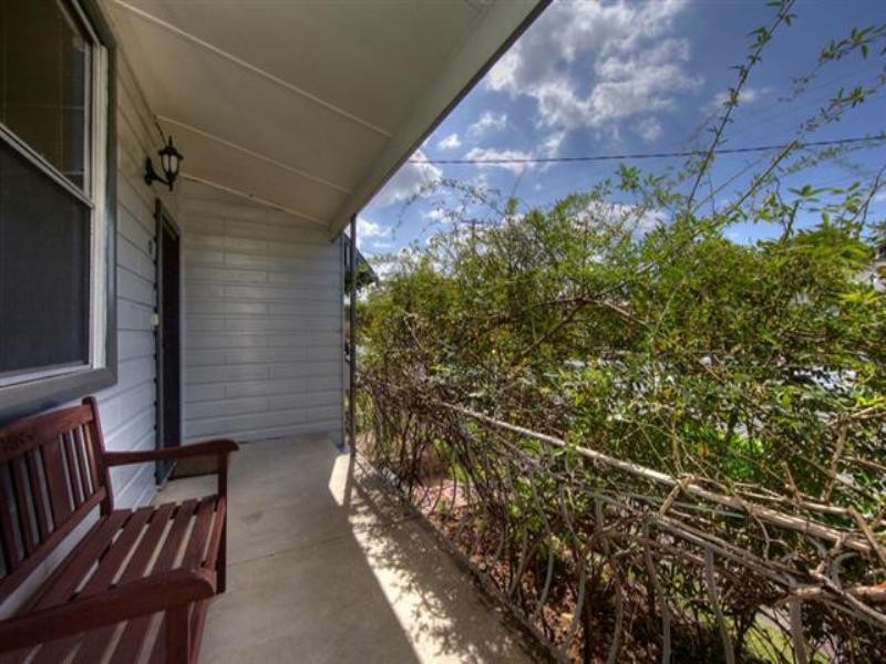 42 Samdon Street, Hamilton NSW 2303