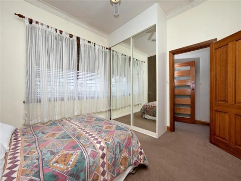 42 Samdon Street, Hamilton NSW 2303