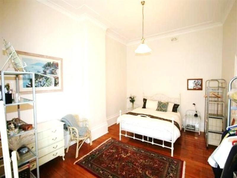 37 Newcomen Street, The Hill NSW 2300