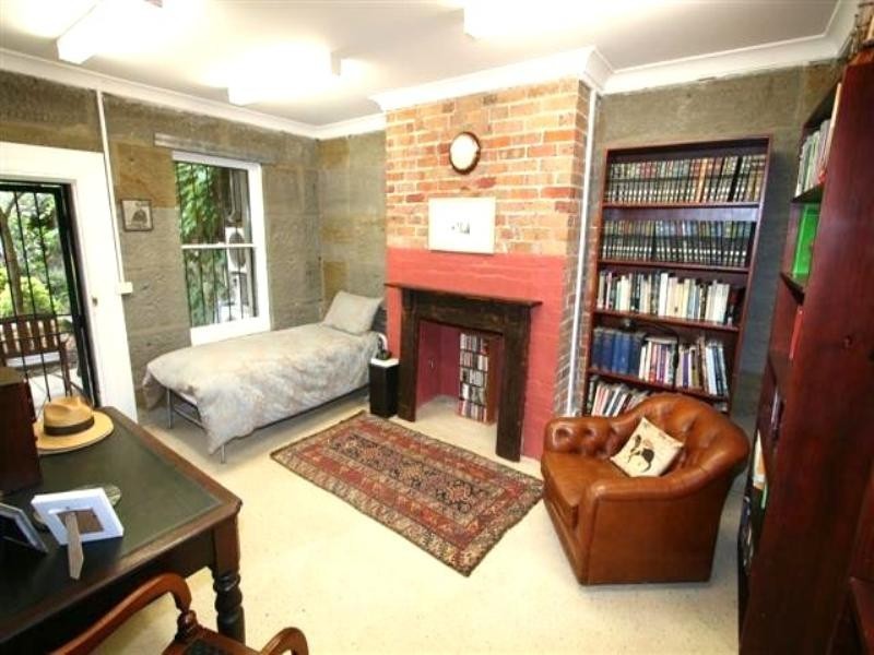 37 Newcomen Street, The Hill NSW 2300