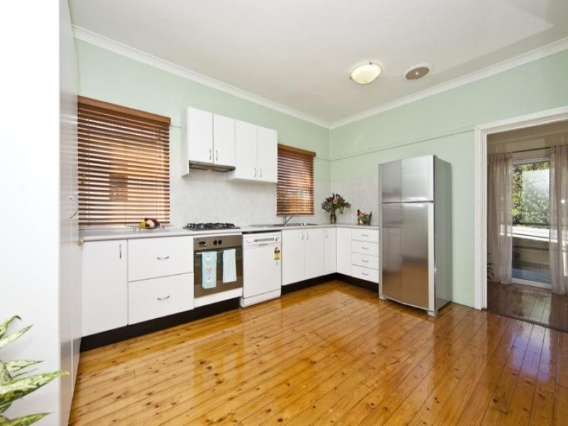 37 Raglan Street, Wallsend NSW 2287