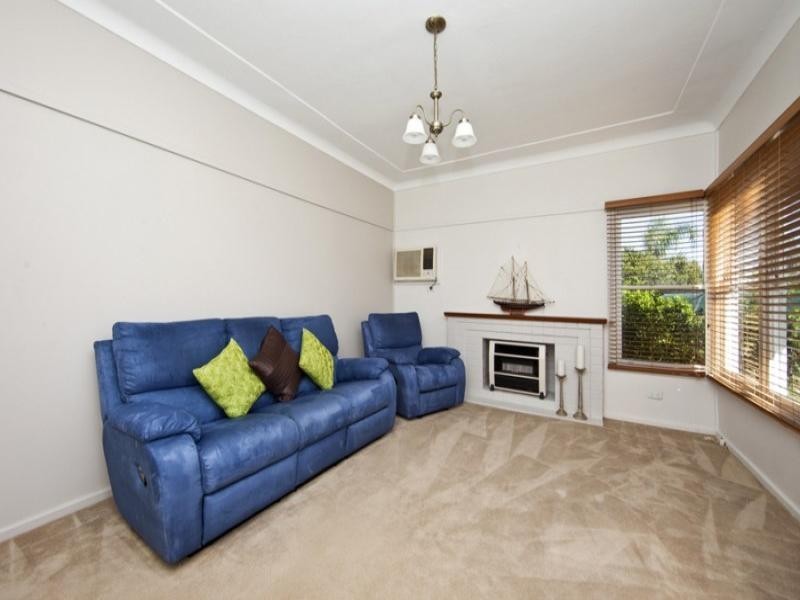 37 Raglan Street, Wallsend NSW 2287