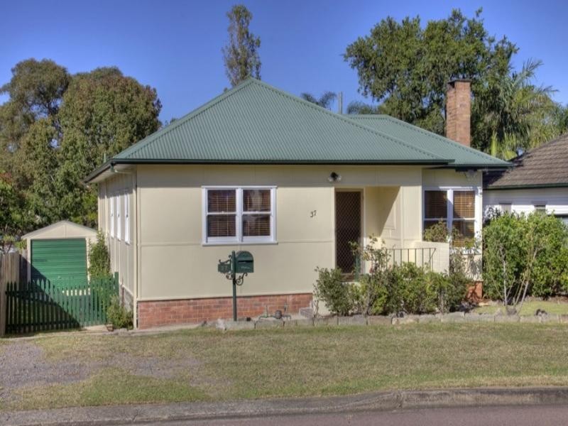 37 Raglan Street, Wallsend NSW 2287
