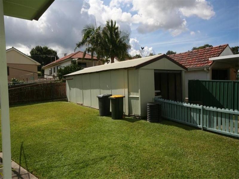 36 Lovell Parade, Shortland NSW 2307