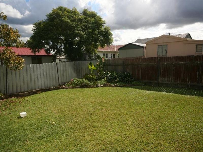 36 Lovell Parade, Shortland NSW 2307
