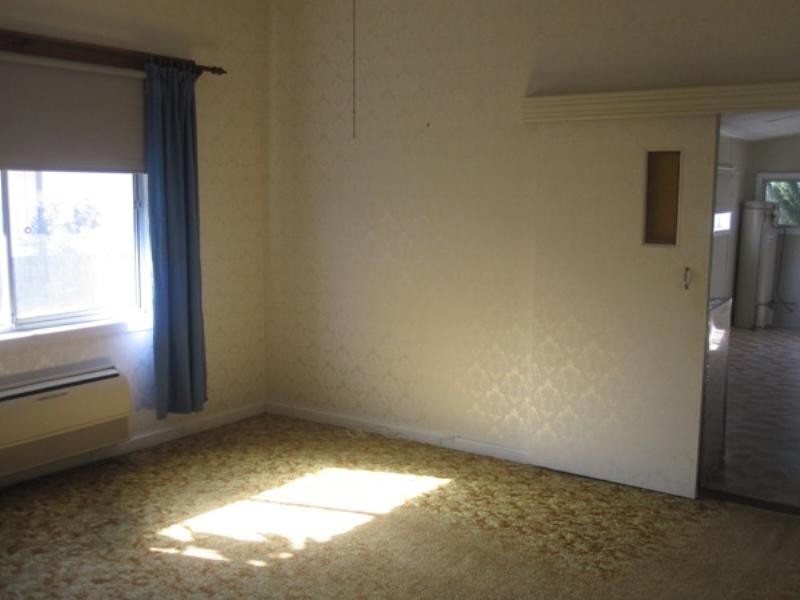 183 Broadmeadow Road, Broadmeadow NSW 2292