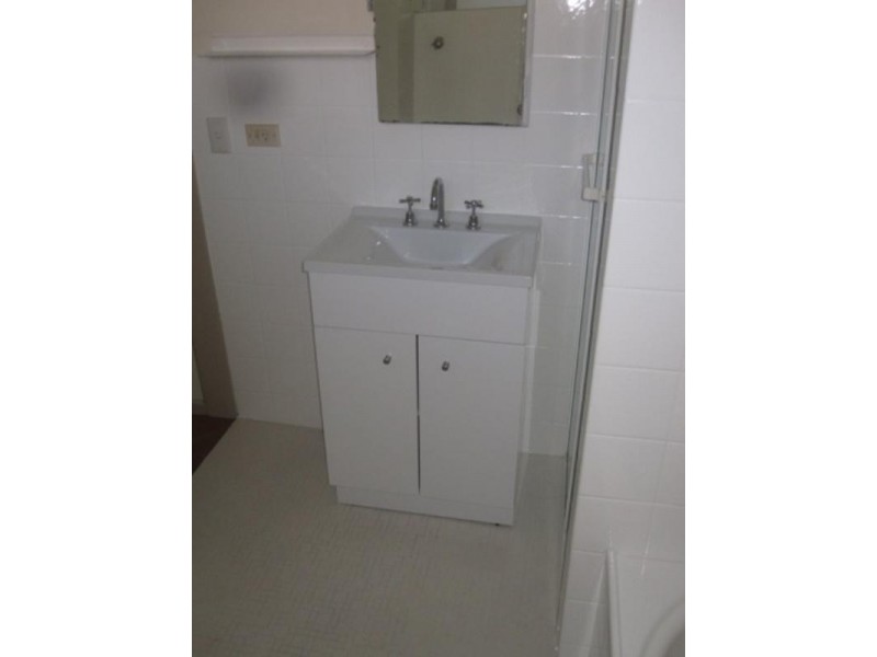 11/17 Hillview Crescent, Newcastle NSW 2300