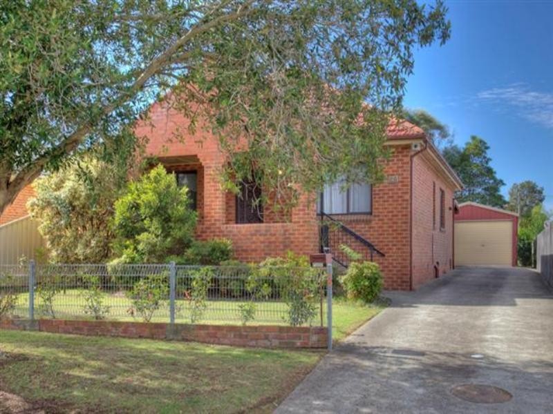 22 Robb Street, Belmont NSW 2280