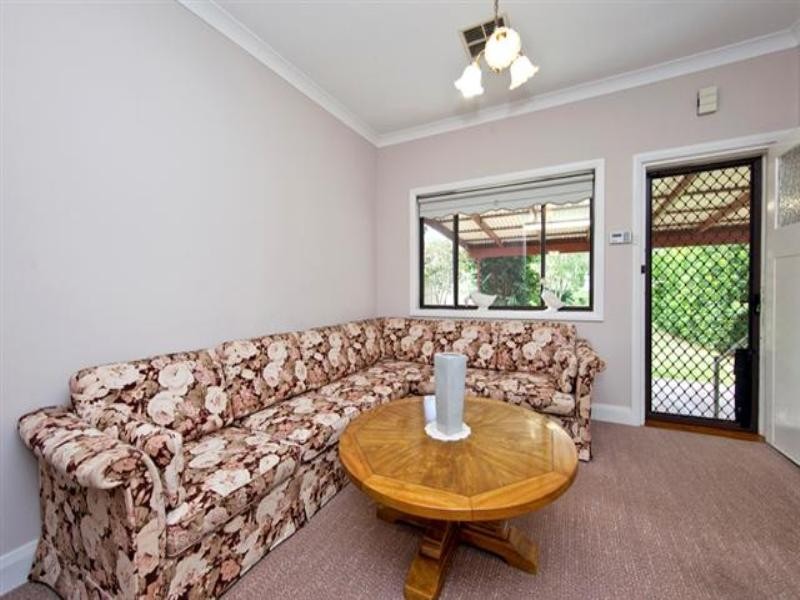 22 Robb Street, Belmont NSW 2280