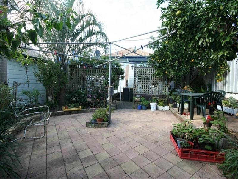 11 Metcalfe Street, Wallsend NSW 2287