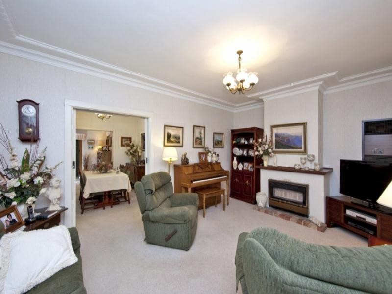 14 Travers Avenue, Mayfield West NSW 2304