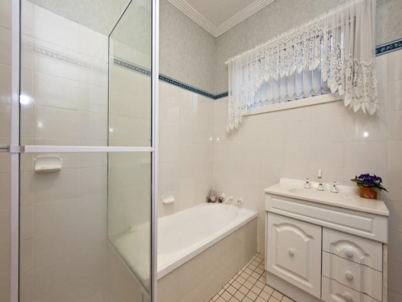 14 Travers Avenue, Mayfield West NSW 2304