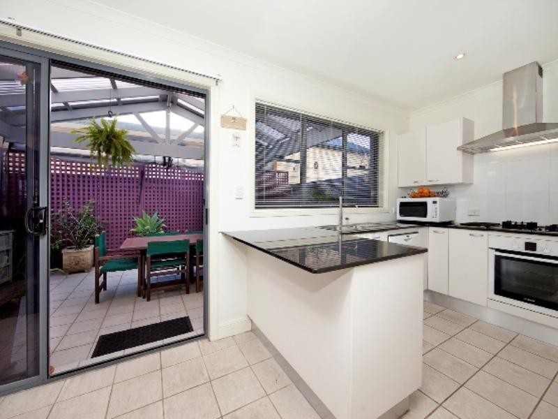 2/25 Patrick Street, Merewether NSW 2291