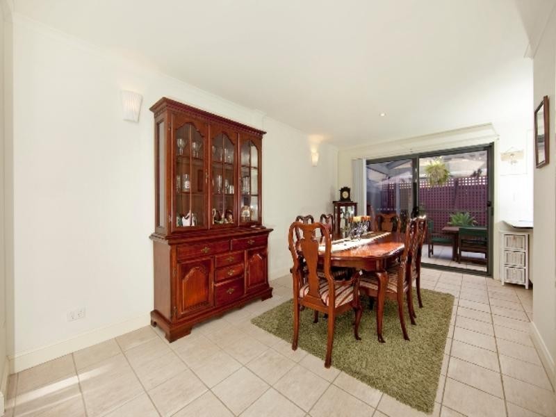 2/25 Patrick Street, Merewether NSW 2291