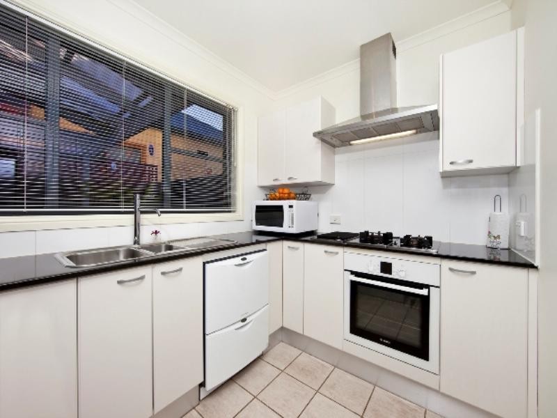 2/25 Patrick Street, Merewether NSW 2291