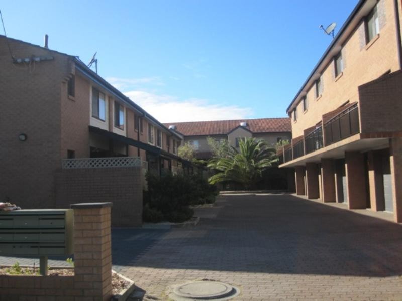 8/73 Union Street, Newcastle NSW 2300