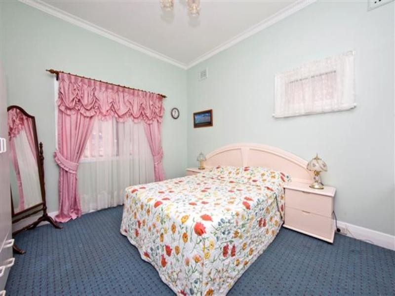 153 Gosford Road, Broadmeadow NSW 2292