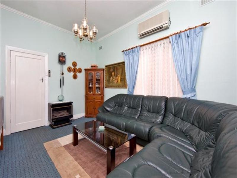 153 Gosford Road, Broadmeadow NSW 2292