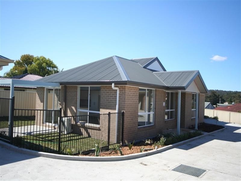 18 Croudace Road, Elermore Vale NSW 2287