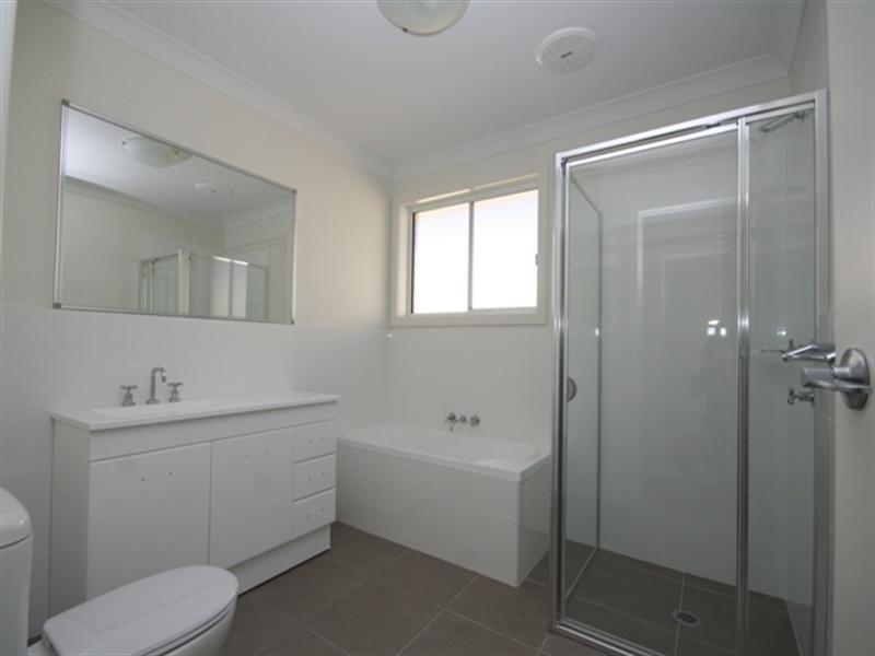 18 Croudace Road, Elermore Vale NSW 2287