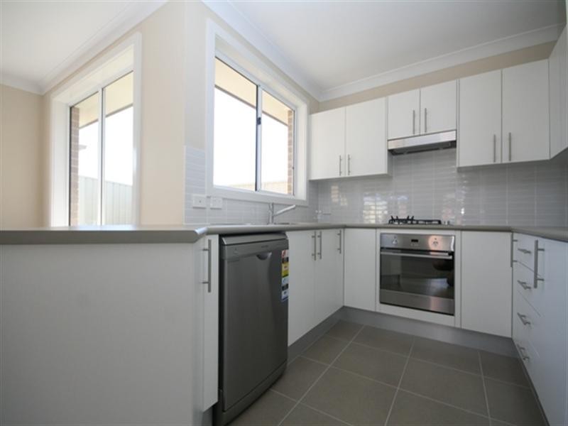 18 Croudace Road, Elermore Vale NSW 2287