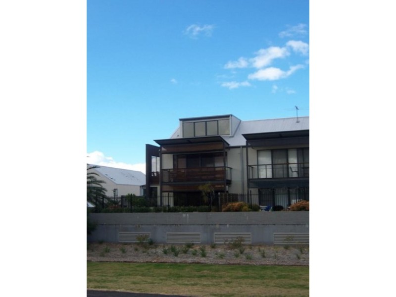 32/1 Forbes Street, Carrington NSW 2294