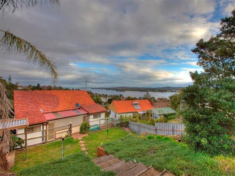 7 Quarry Road, Speers Point NSW 2284