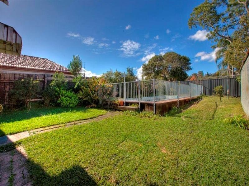 68 Waratah Avenue, Charlestown NSW 2290