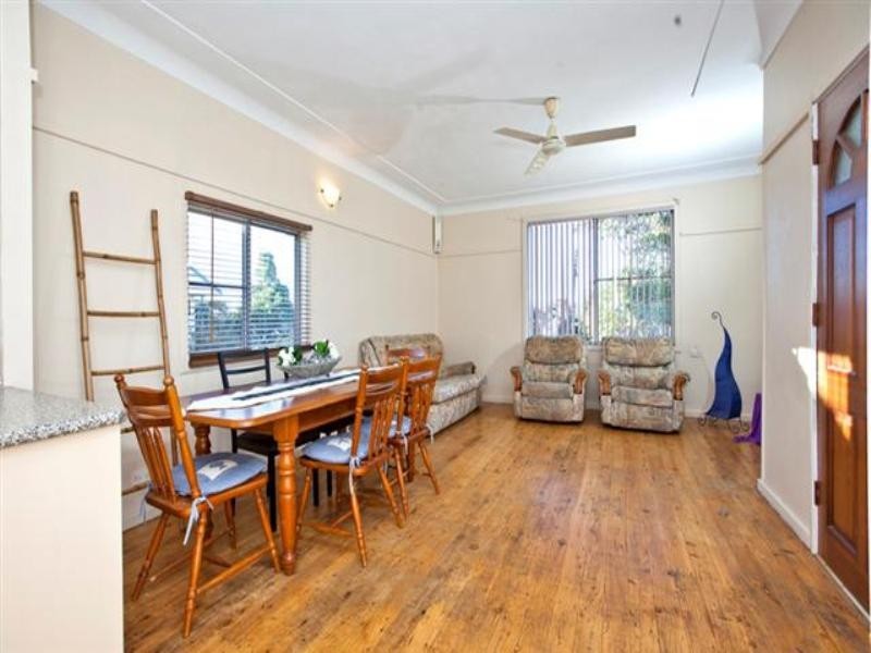 17 Tobruk Crescent, Shortland NSW 2307