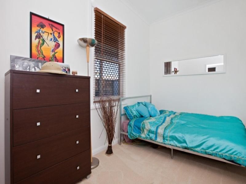 2 Gulliver Street, Hamilton NSW 2303