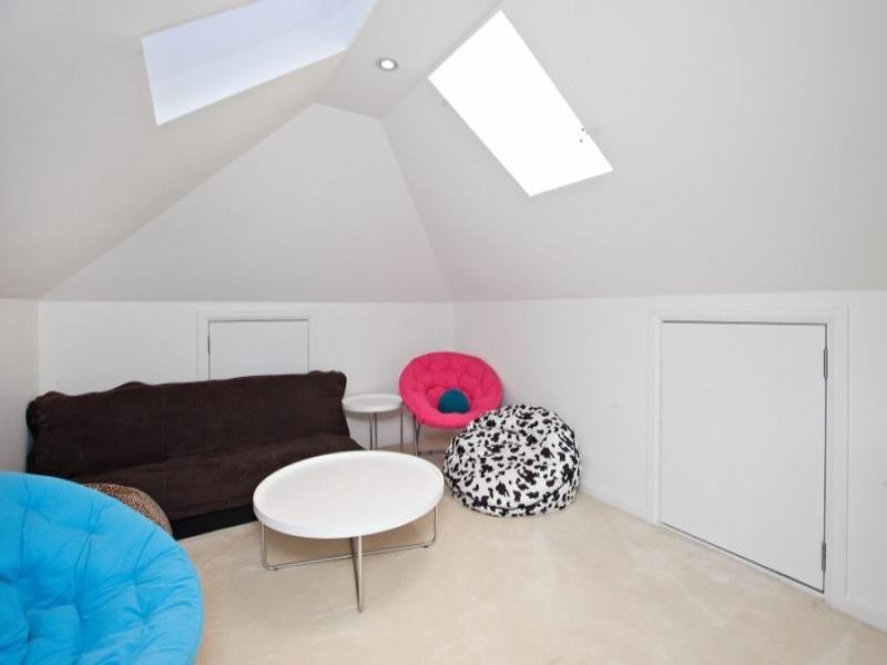 2 Gulliver Street, Hamilton NSW 2303