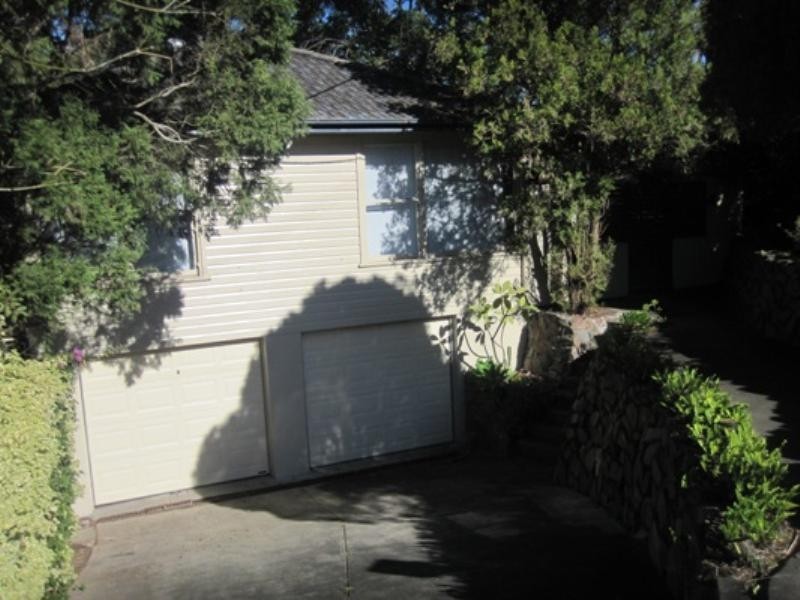 3 Kimbarra Close, Kotara NSW 2289