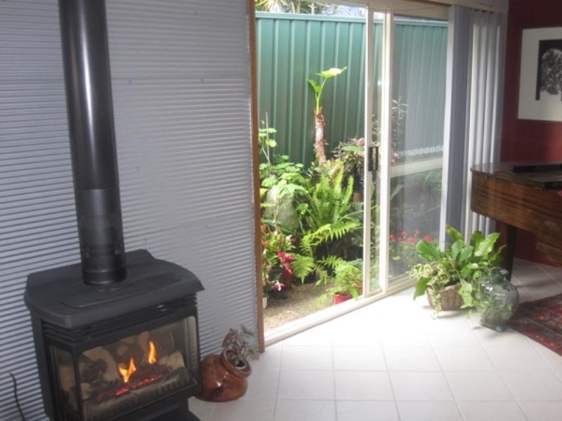 1/4 Simpson Court, Mayfield NSW 2304